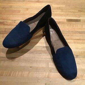 Aerosoles A2 “Good Call” Women's 2-Tone Loafers Size 8.5M Blue and black